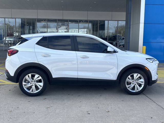 Used 2025 Buick Encore GX Preferred image 2