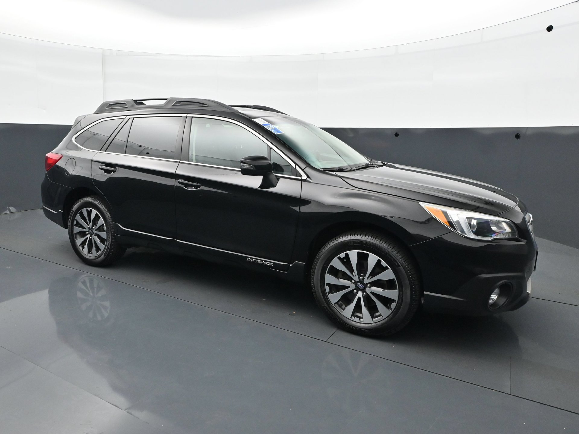 Used 2016 Subaru Outback 2.5i Limited AWD/4WD image 8