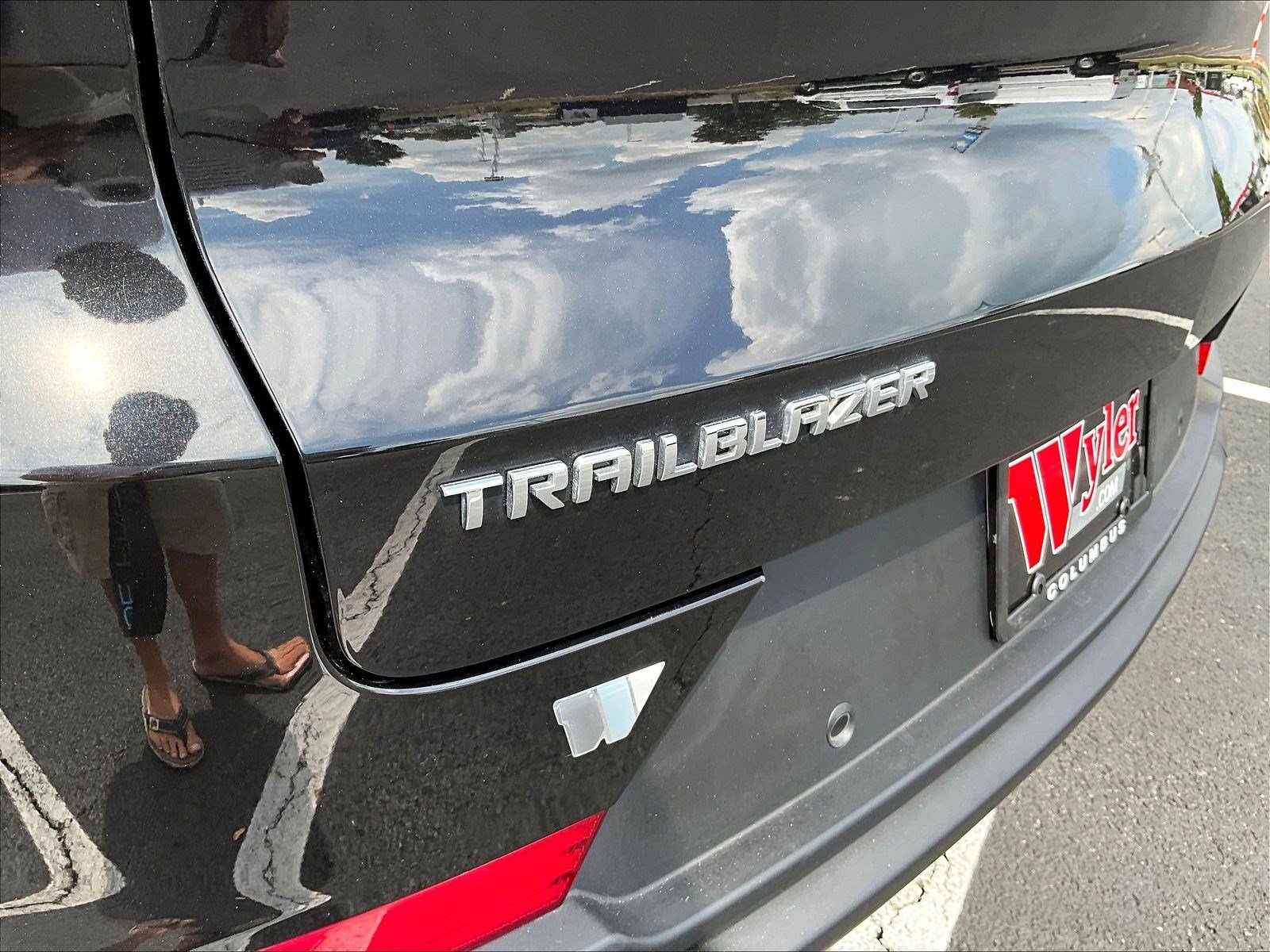 Used 2021 Chevrolet TrailBlazer LS FWD image 23