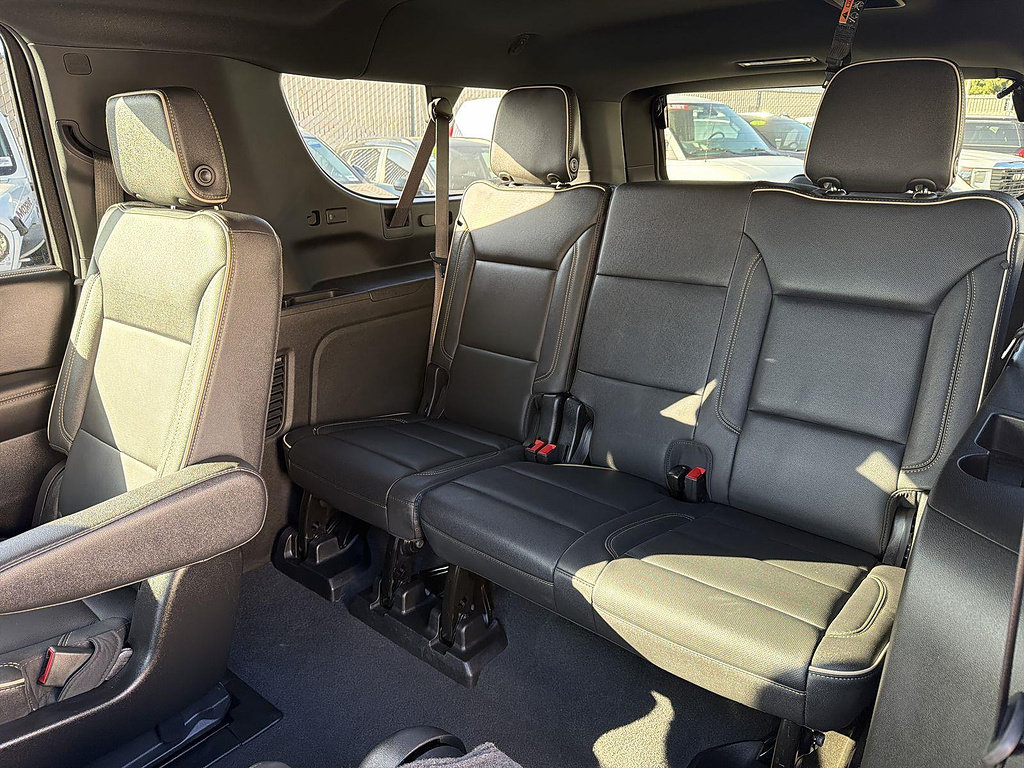 Used 2026 GMC Yukon XL Elevation RWD image 42
