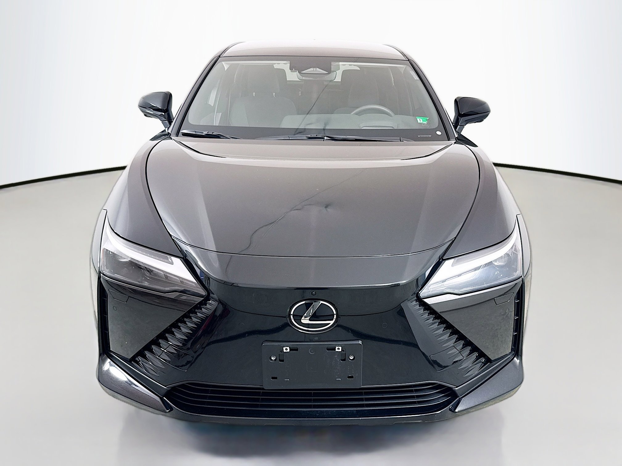 Used 2023 Lexus RZ 450e Premium w/ Accessory Package (2T) image 2
