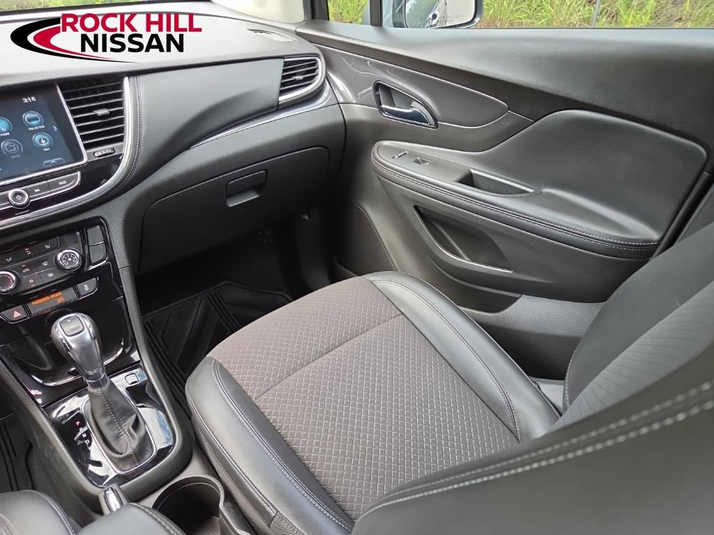 Used 2019 Buick Encore Sport Touring w/ Safety Package FWD image 28