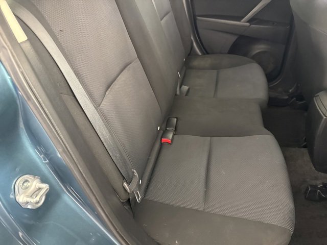 Used 2011 MAZDA MAZDA3 i Sport image 25