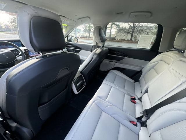 New 2026 Lincoln Nautilus Premier AWD/4WD image 24
