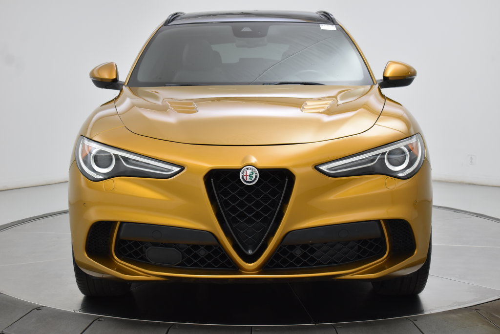 Used 2022 Alfa Romeo Stelvio Quadrifoglio w/ Active Assist Plus Package AWD/4WD image 17