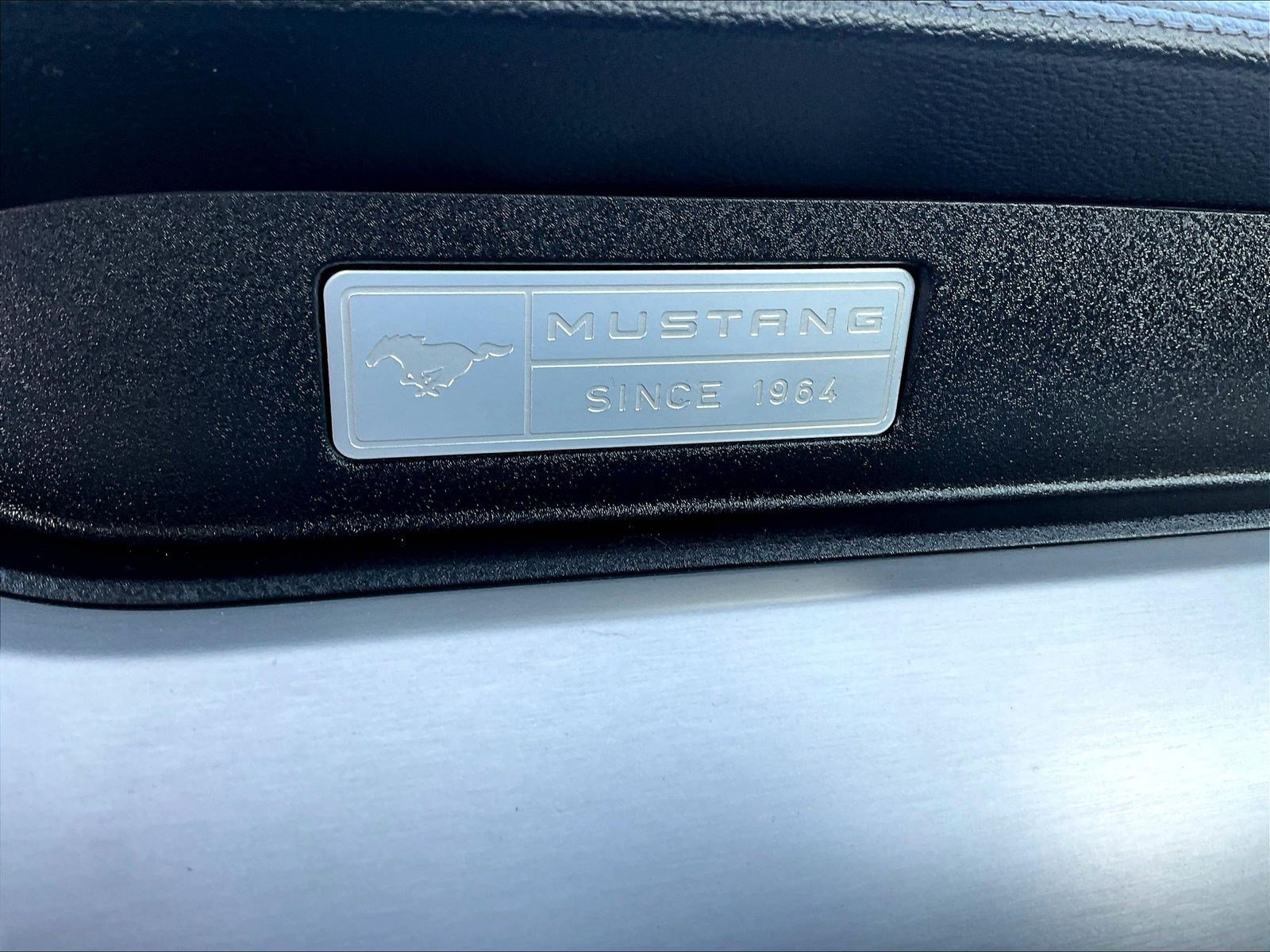 Used 2017 Ford Mustang Premium RWD image 35