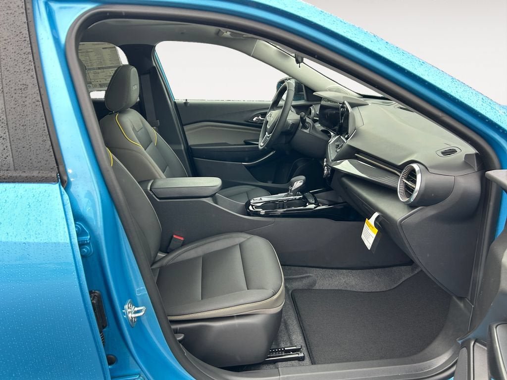 New 2026 Chevrolet Trax ACTIV w/ Sunroof Package FWD image 10