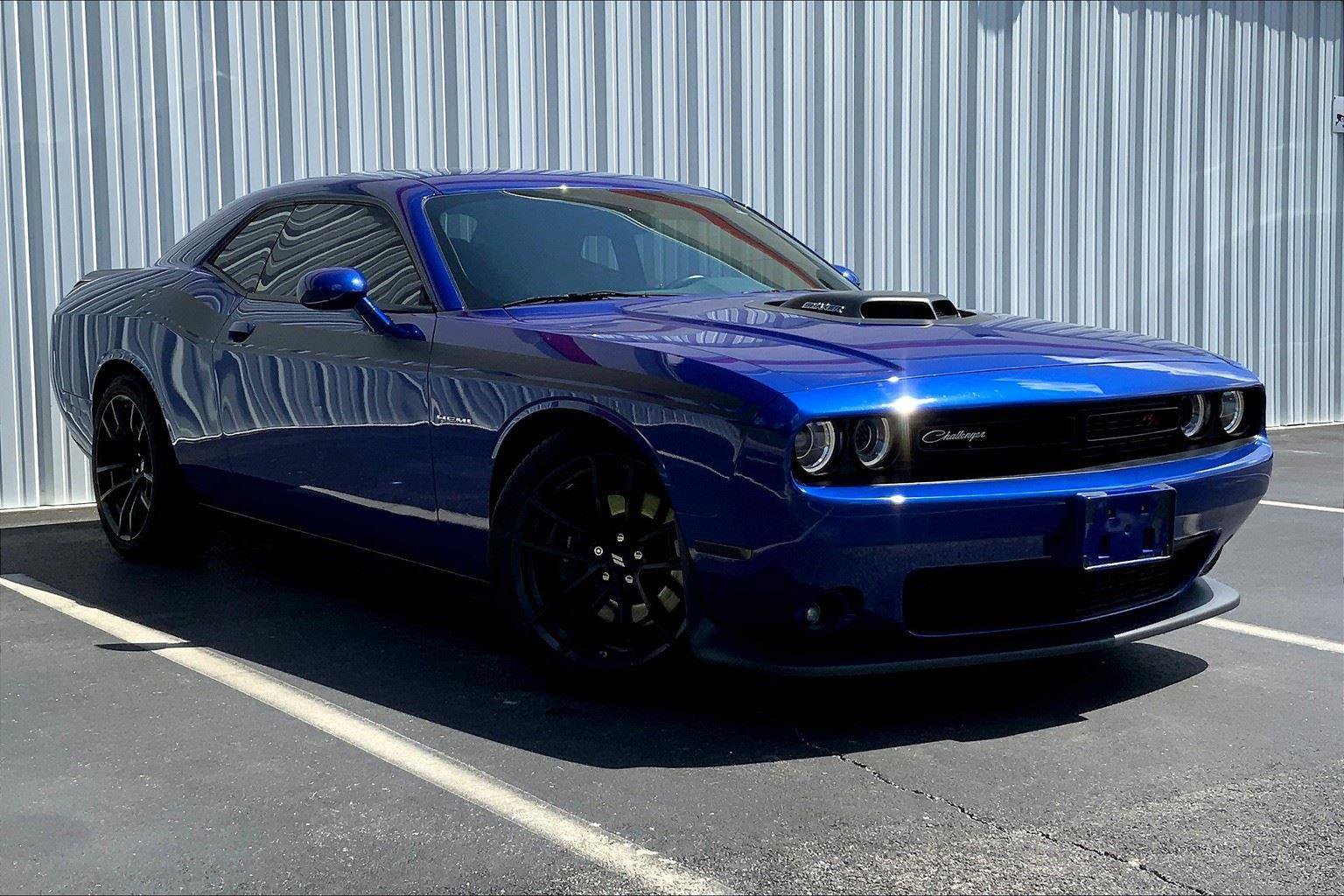 Used 2022 Dodge Challenger R/T w/ Shaker Package image 2