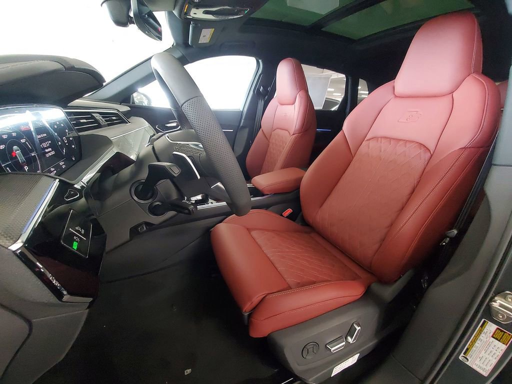 Used 2024 Audi Q8 e-tron Prestige w/ Prestige Package AWD/4WD image 9