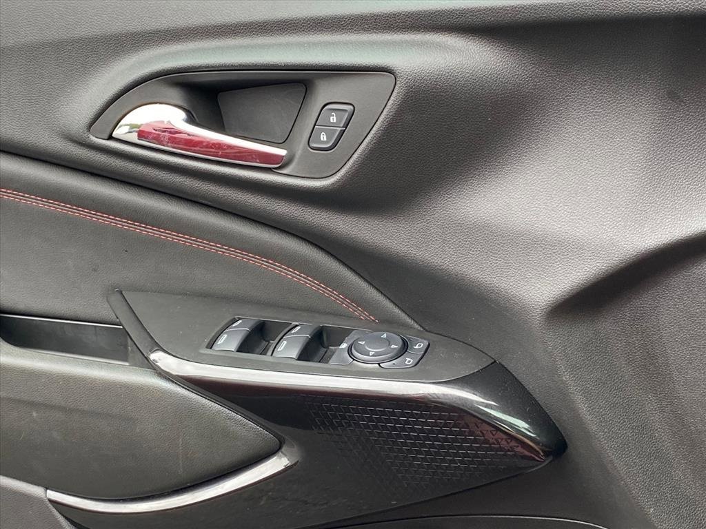 Used 2024 Chevrolet Trax RS w/ Driver Confidence Package image 20