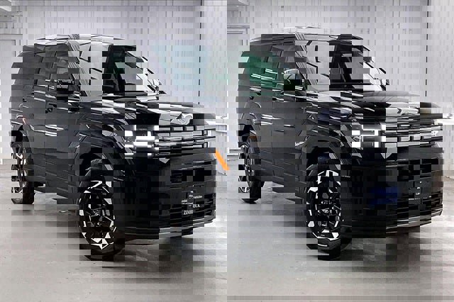 Certified 2025 Hyundai Santa Fe SE image 34