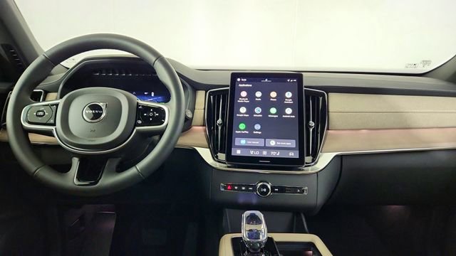 New 2026 Volvo XC90 T8 Plus w/ Protection Package Premier AWD/4WD image 27