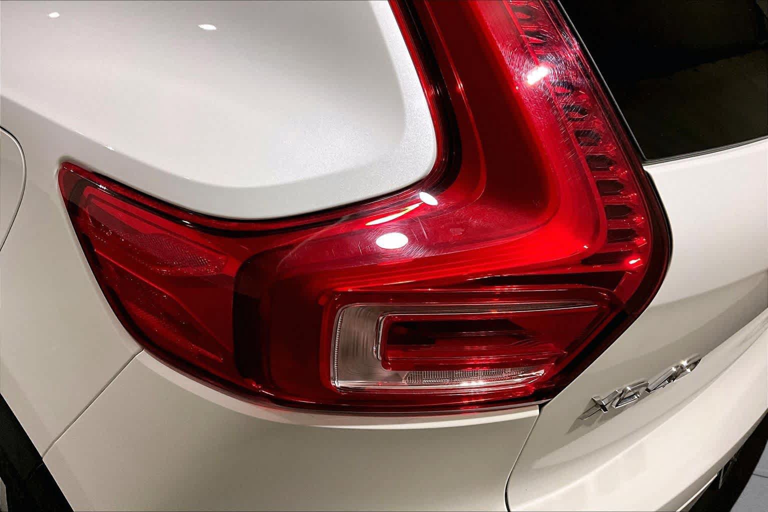 Used 2023 Volvo XC40 Recharge Ultimate w/ Protection Package Premier AWD/4WD image 27