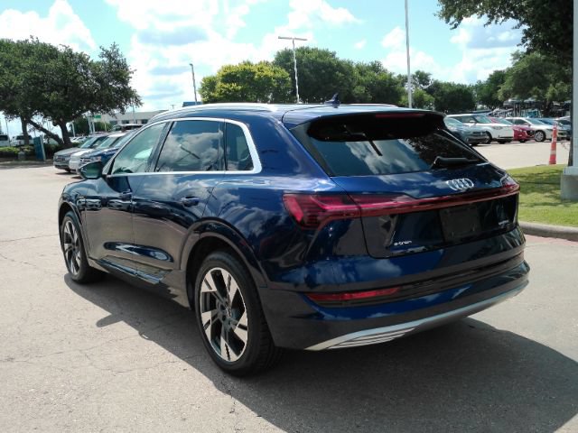 Used 2021 Audi e-tron Premium AWD/4WD image 13