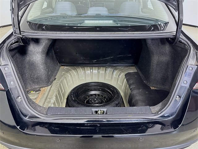 Used 2020 Nissan Versa S image 23