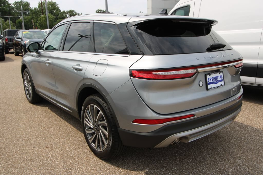 Used 2024 Lincoln Corsair Reserve w/ Equipment Group 201A AWD/4WD image 6