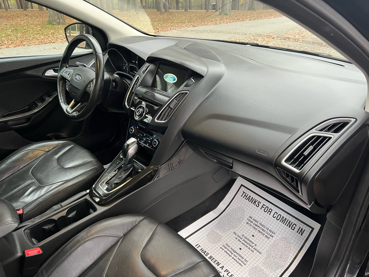 Used 2016 Ford Focus Titanium w/ Titanium Technology Package image 17