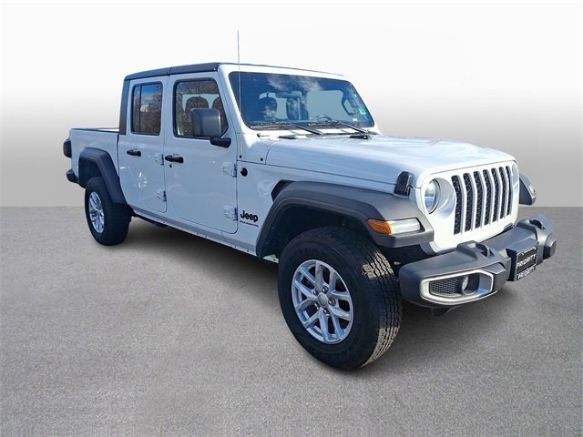 Used 2023 Jeep Gladiator Sport image 3