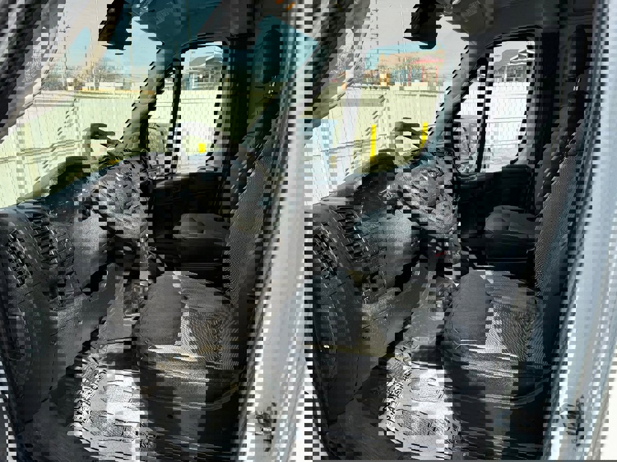 Used 2023 RAM ProMaster 2500 image 18