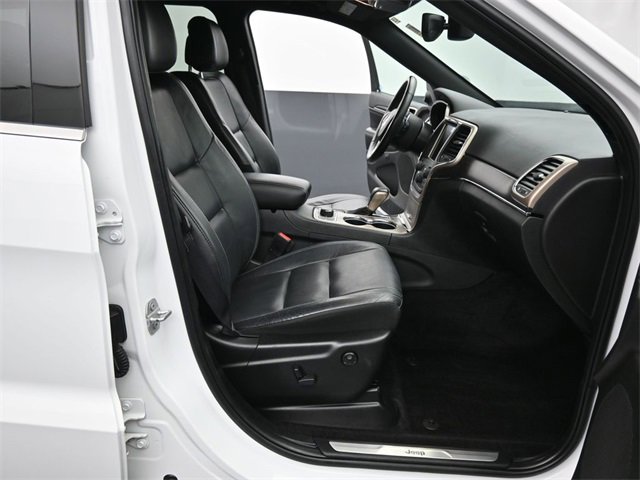 Used 2017 Jeep Grand Cherokee Limited image 40