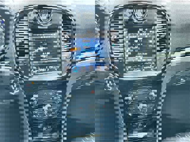 Used 2018 Chrysler 300 S image 18