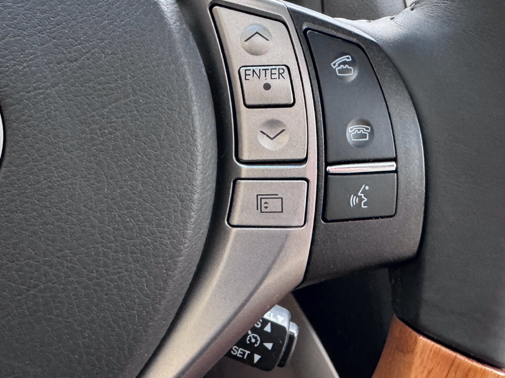 Used 2015 Lexus RX 450h AWD image 30