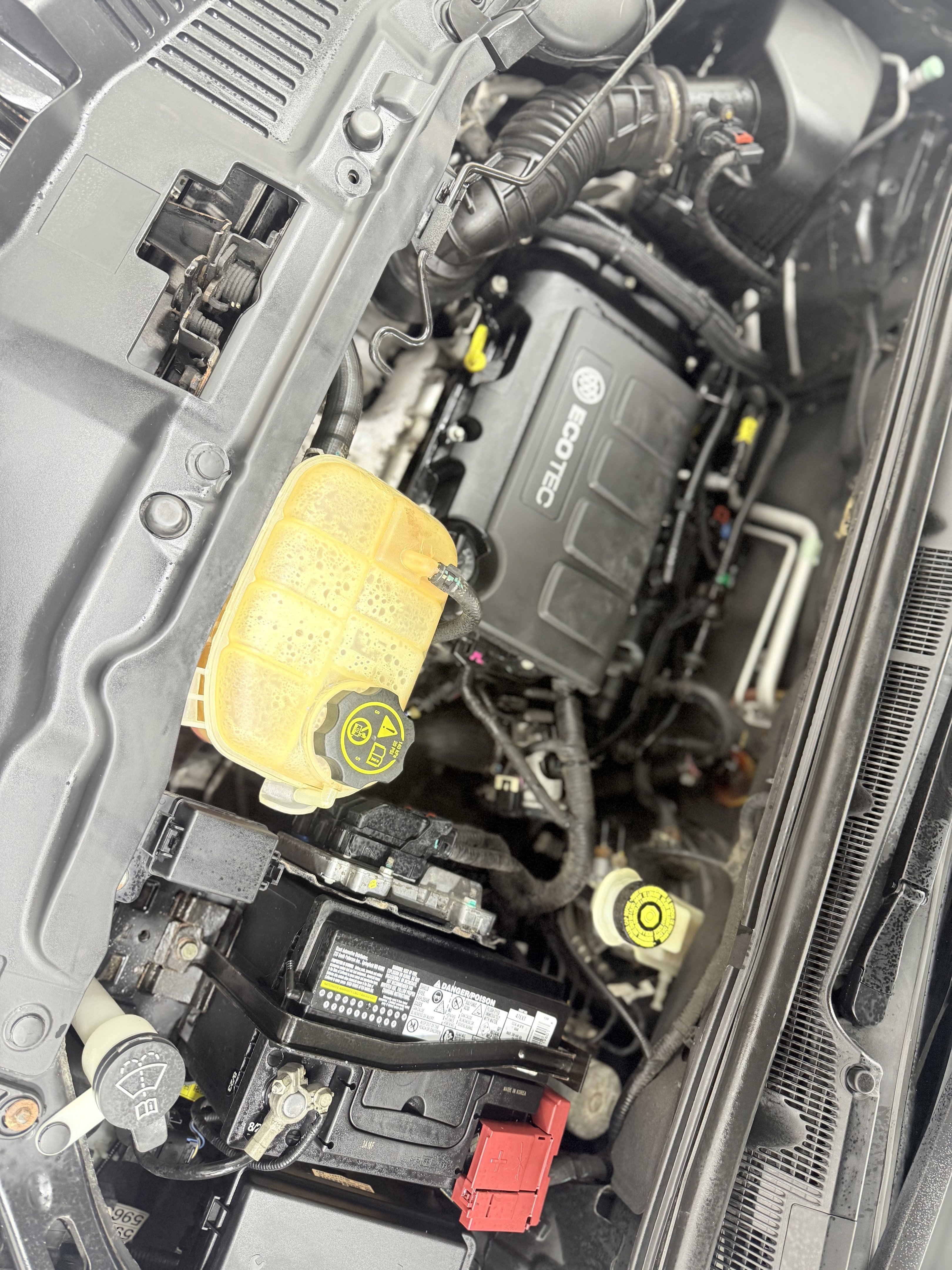 Used 2014 Buick Encore Premium image 29