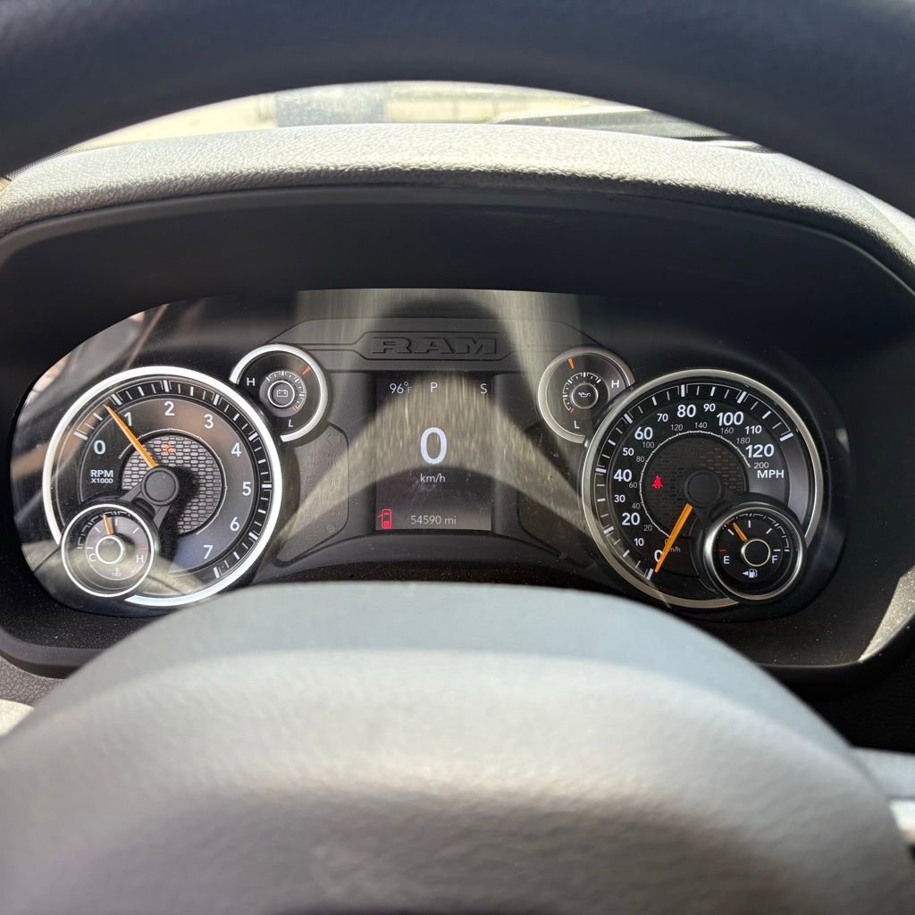 Used 2019 RAM 3500 Tradesman w/ Chrome Appearance Group AWD/4WD image 16
