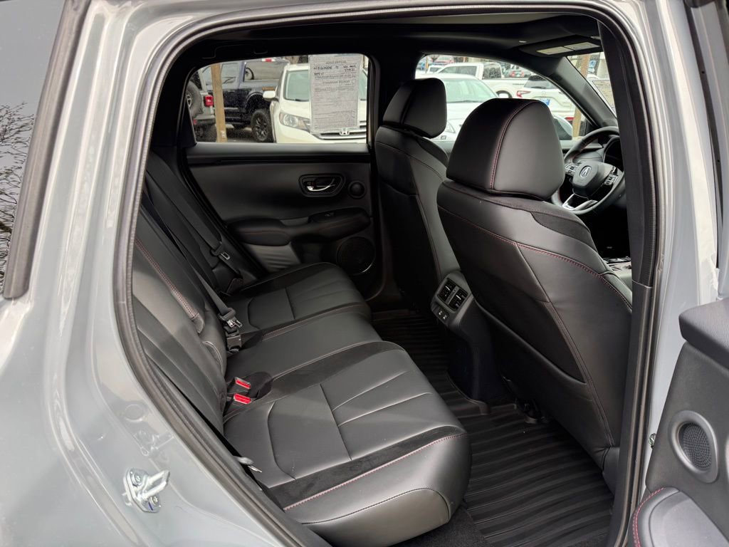 Certified 2025 Acura ADX A-Spec image 19
