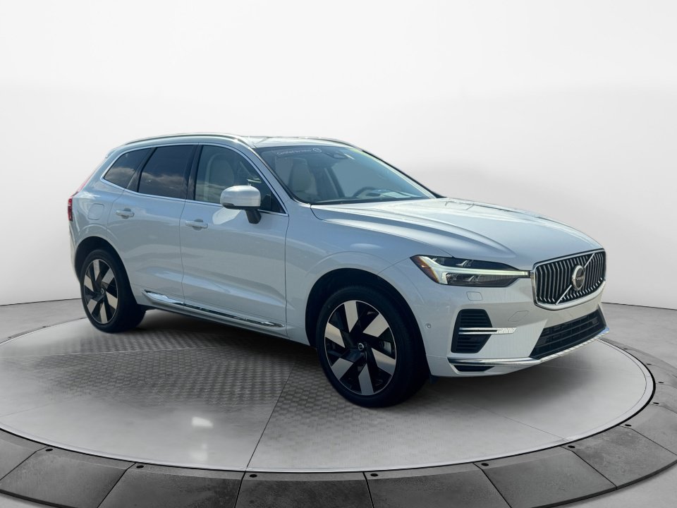 Certified 2023 Volvo XC60 T8 Plus w/ Climate Package AWD/4WD image 1