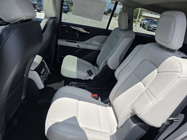 New 2026 Lincoln Aviator 2WD image 7