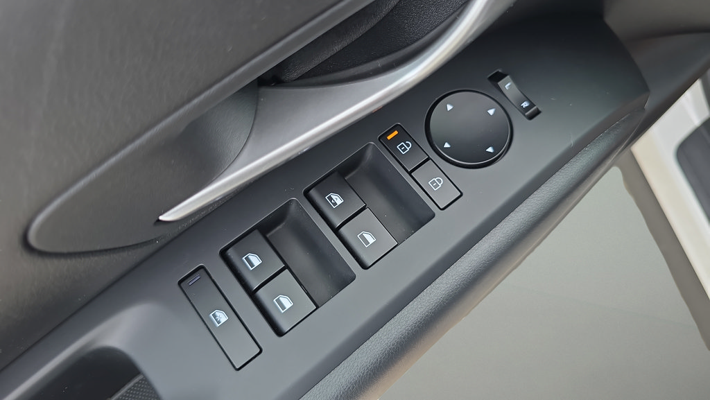 New 2025 Hyundai Tucson SE AWD/4WD image 16