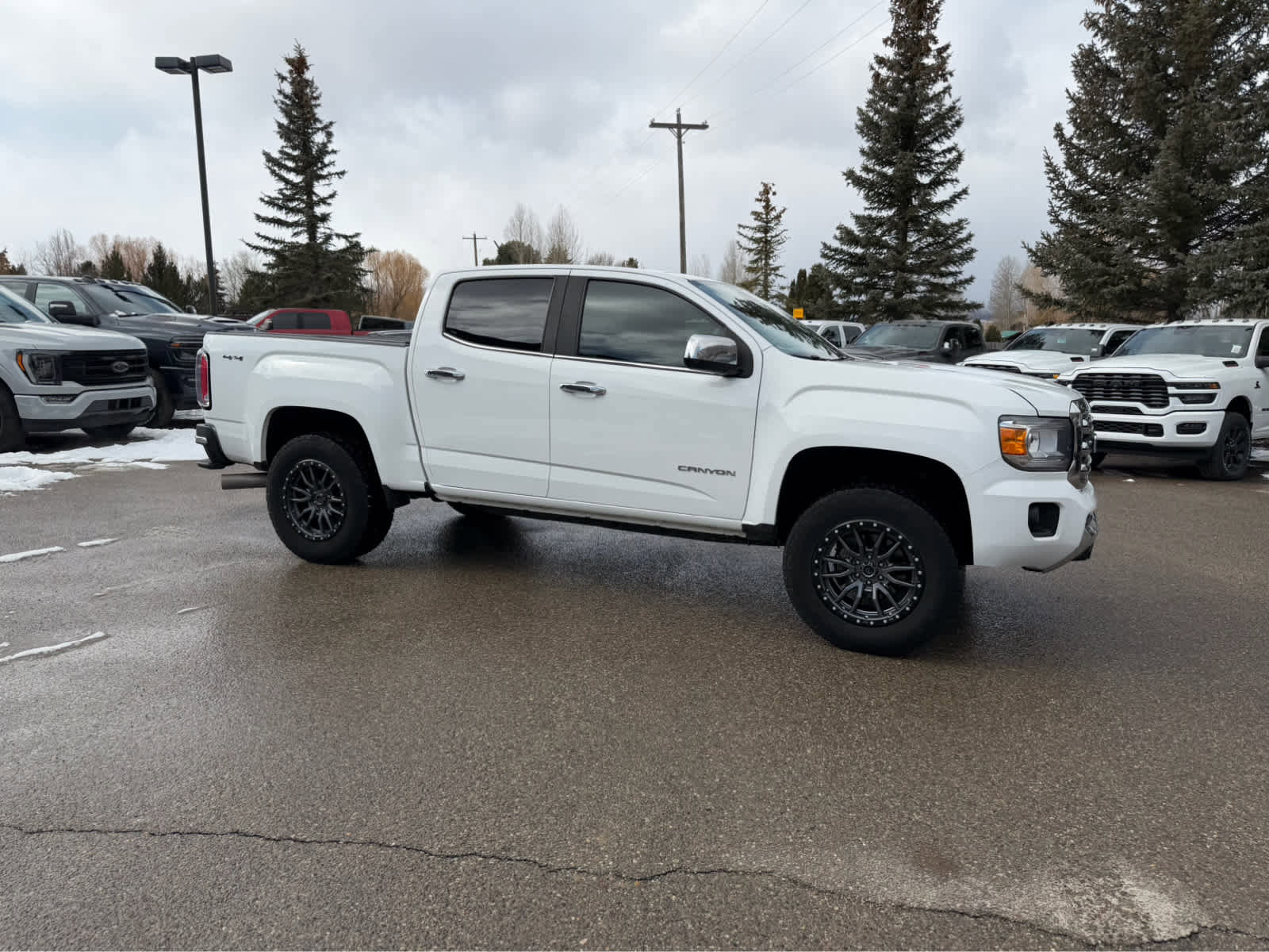 Used 2018 GMC Canyon SLT w/ Driver Alert Package image 8