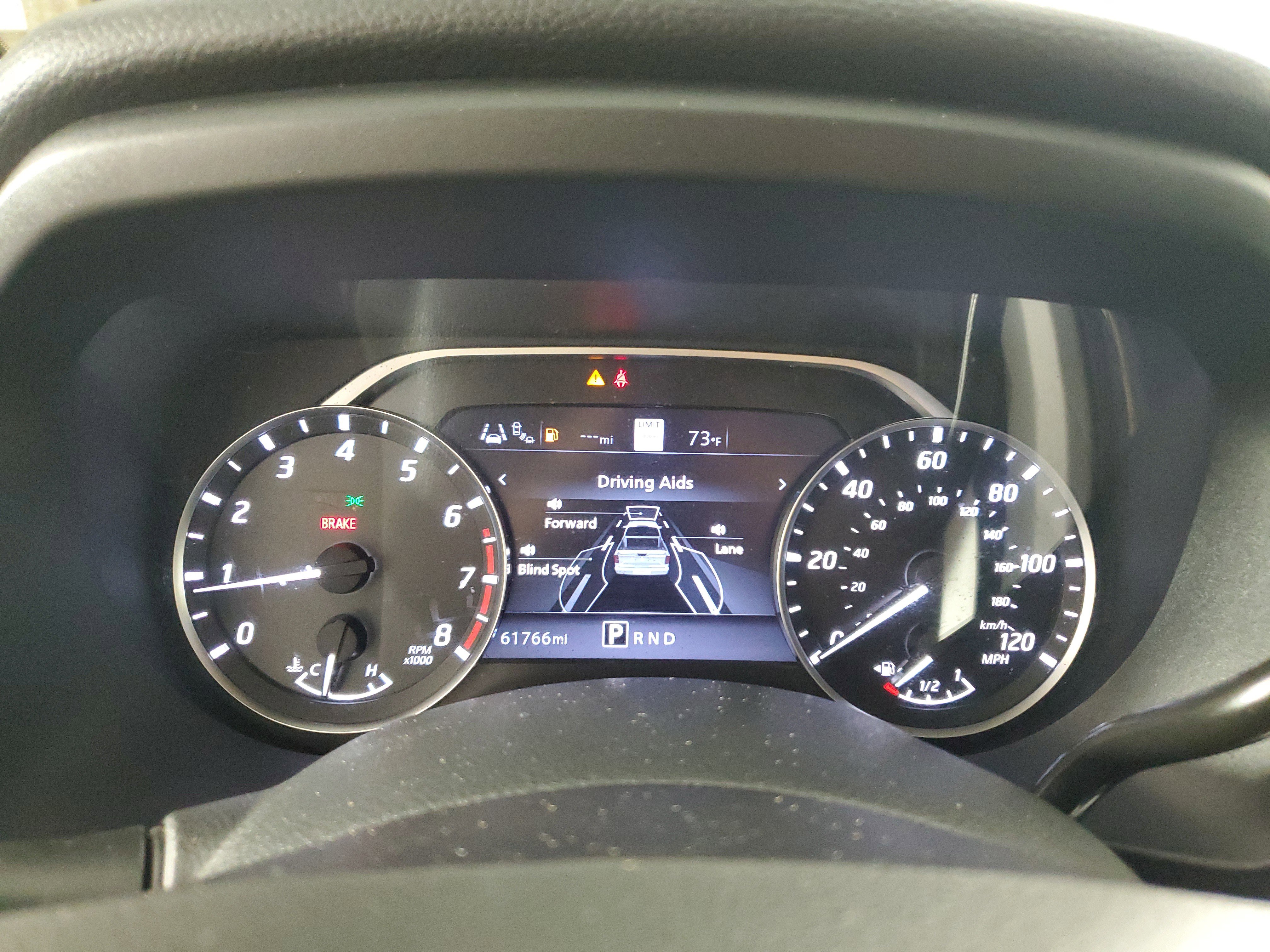 Used 2021 Nissan Titan SV w/ SV Convenience Package image 22