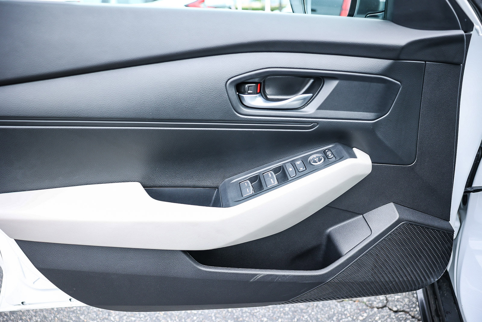 Used 2025 Honda Accord LX image 25