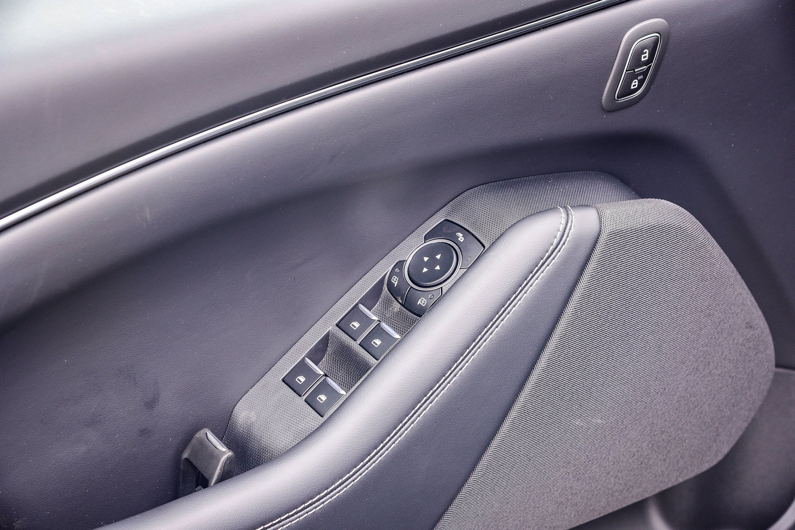 New 2026 Ford Mustang Mach-E Select w/ Technology Package RWD image 21
