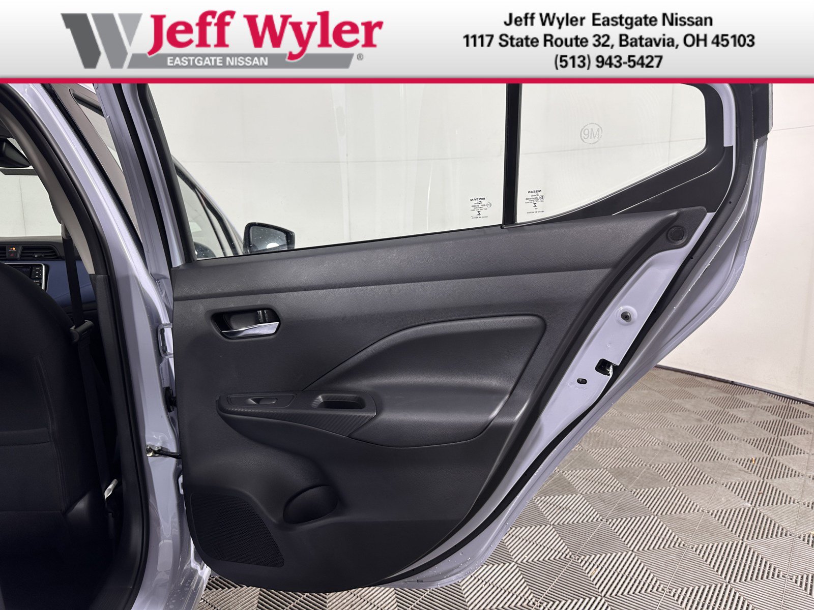 New 2025 Nissan Versa SV w/ Trunk Package FWD image 34