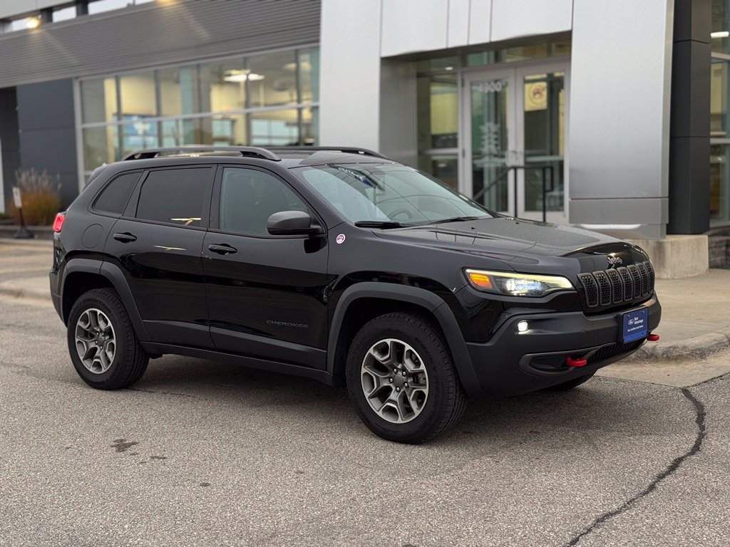 Used 2020 Jeep Cherokee Trailhawk w/ Cold Weather Group AWD/4WD image 45