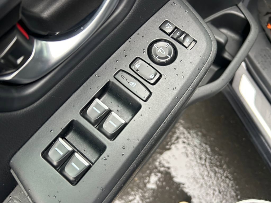 Used 2025 Honda Pilot TrailSport image 23