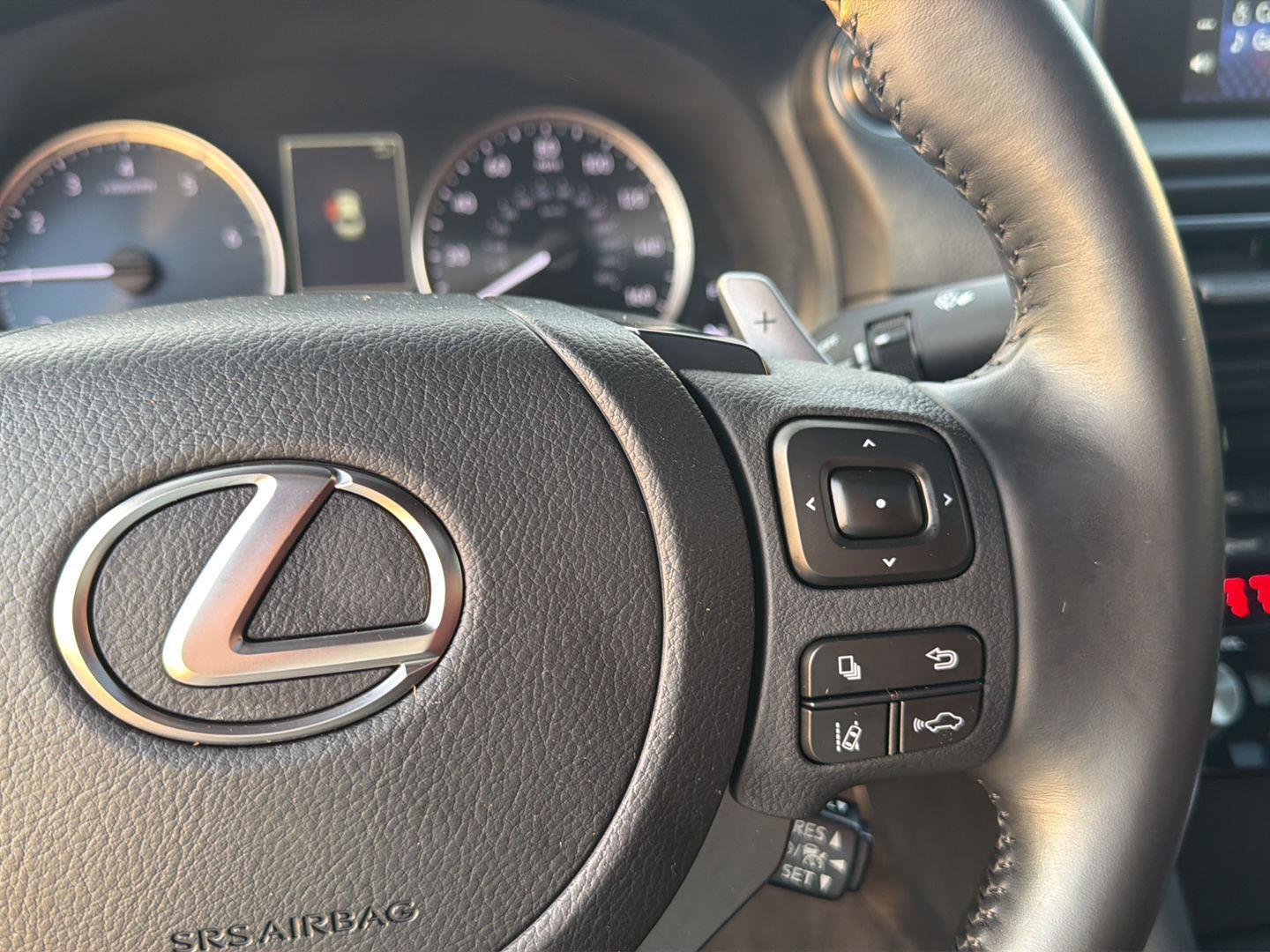 Used 2024 Lexus IS 350 F Sport RWD image 22