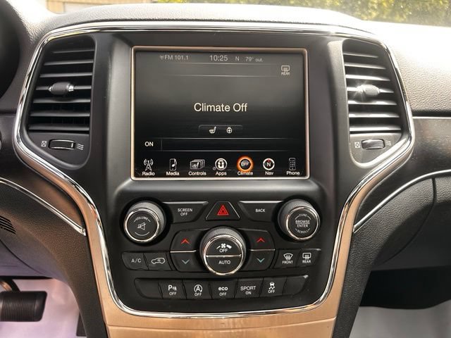Used 2017 Jeep Grand Cherokee Limited AWD/4WD image 24