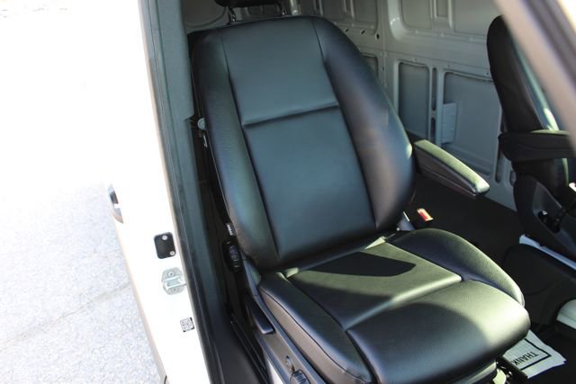 Used 2023 Mercedes-Benz Sprinter 2500 image 39