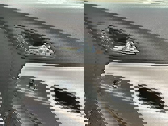 Used 2024 Chevrolet Equinox LS w/ LS Convenience Package image 15