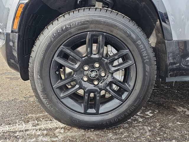 Used 2021 Land Rover Defender 110 X-Dynamic SE image 31