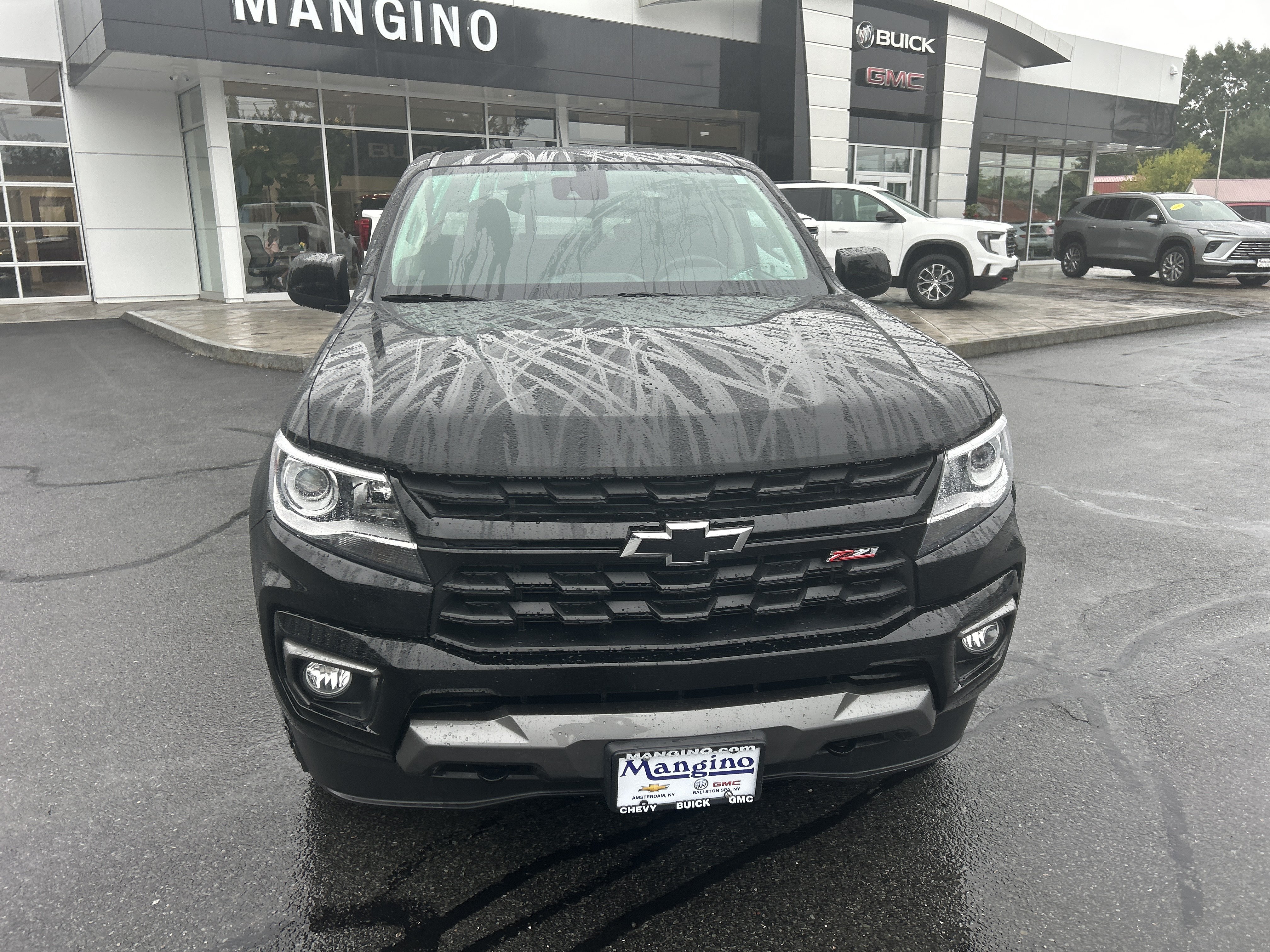 Used 2022 Chevrolet Colorado Z71 w/ Z71 Midnight Edition AWD/4WD image 15