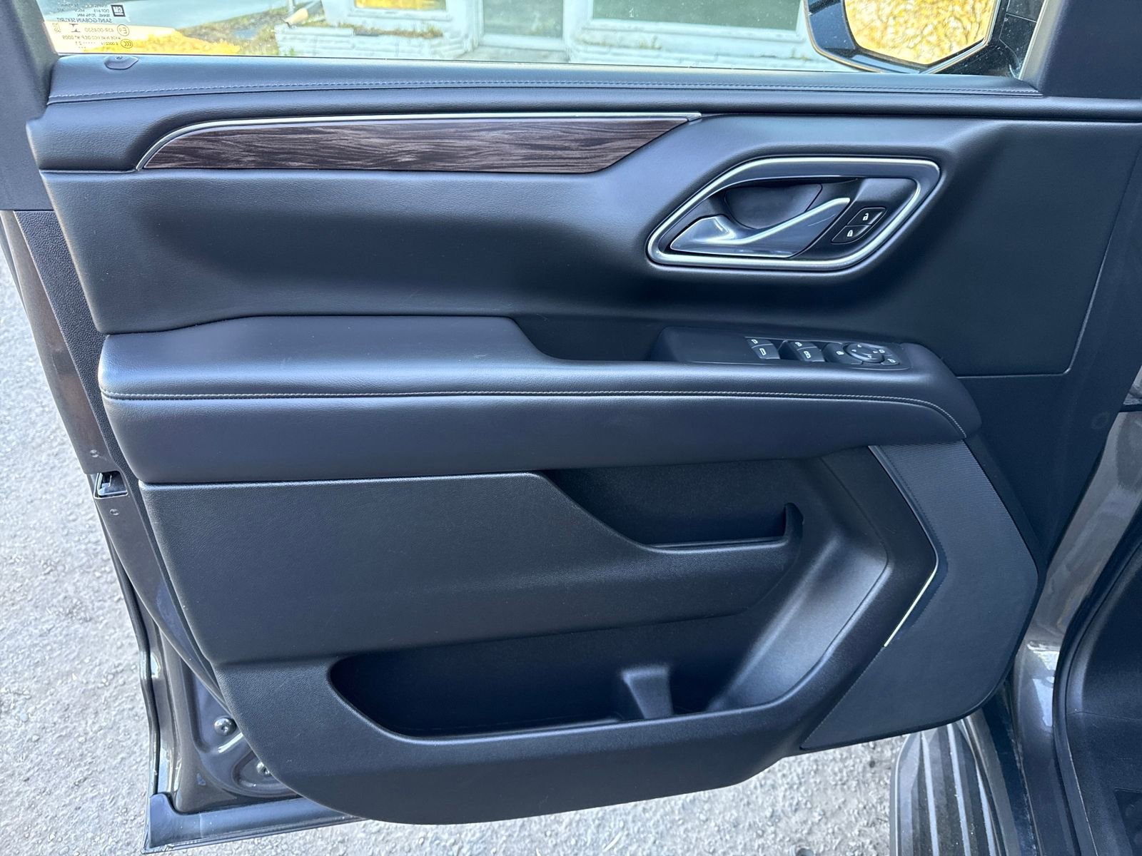 Used 2021 Chevrolet Suburban LS w/ Driver Alert Package image 10