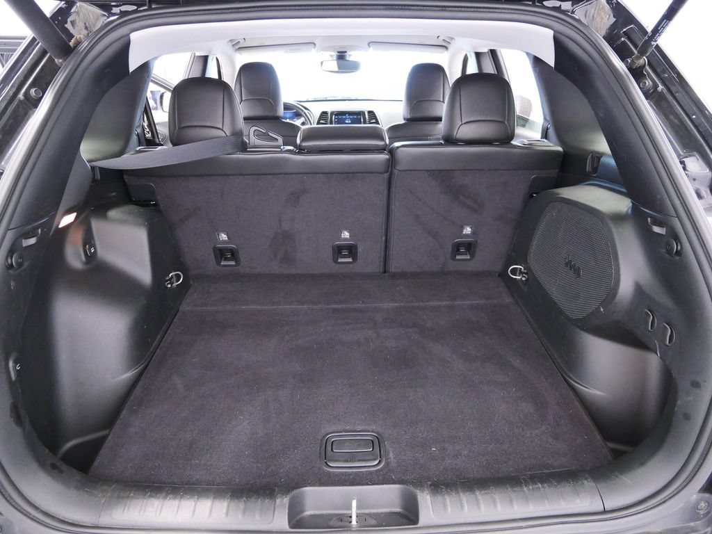 Certified 2020 Jeep Cherokee Limited AWD/4WD image 16
