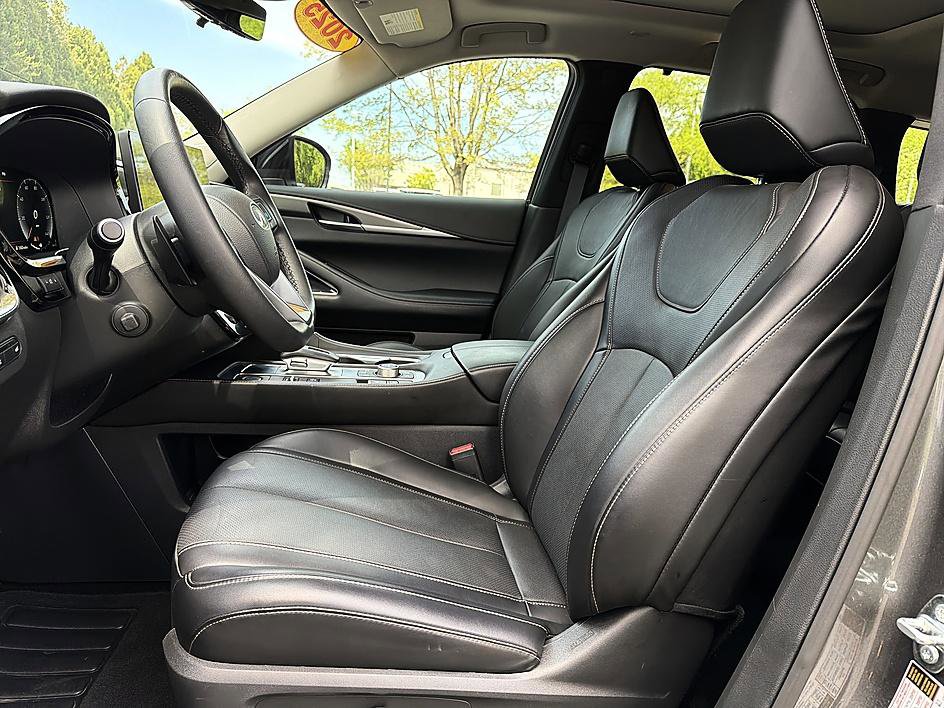 Certified 2025 INFINITI QX60 Luxe w/ Vision Package image 11