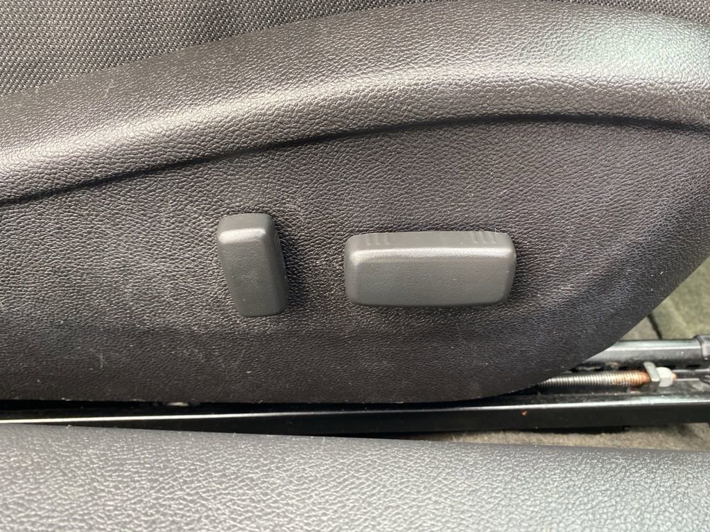 Used 2015 Chevrolet Camaro LT image 13