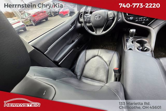 Used 2022 Toyota Camry XSE image 10